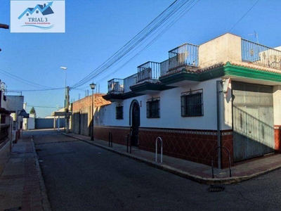 Venta Casa unifamiliar Alcalá de Guadaíra. 236 m²