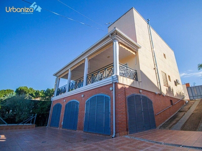 Venta Casa unifamiliar Badajoz. Con terraza 414 m²