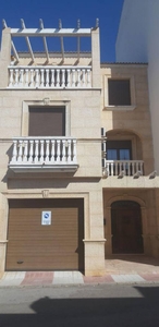 Venta Casa unifamiliar Bailén. Con balcón