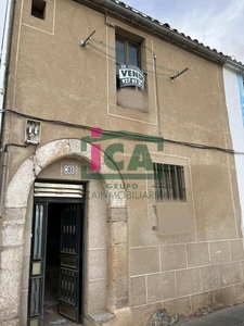 Venta Casa unifamiliar Cáceres. A reformar con terraza 110 m²