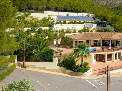 Venta Casa unifamiliar Callosa d'en Sarrià. Con terraza 950 m²