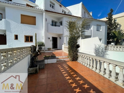 Venta Casa unifamiliar Castelldefels. Buen estado con terraza 244 m²