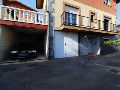 Venta Casa unifamiliar Castro Urdiales. Con balcón 240 m²