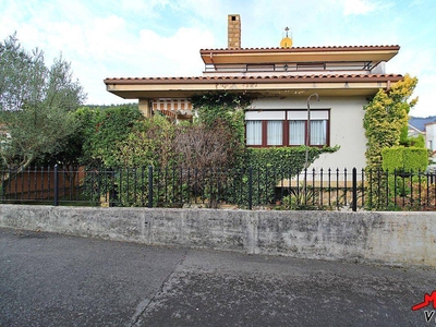 Venta Casa unifamiliar Castro Urdiales. Con terraza 190 m²