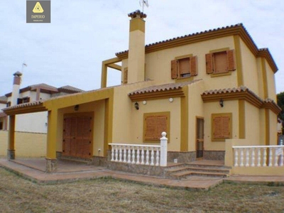 Venta Casa unifamiliar Chiclana de la Frontera. Con terraza 300 m²