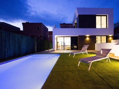 Venta Casa unifamiliar El Campello. Con terraza 220 m²