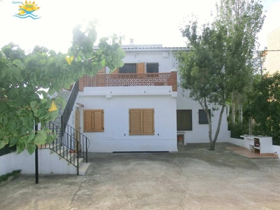 Venta Casa unifamiliar en Alcossebre Alcalà de Xivert-Alcossebre. Con terraza