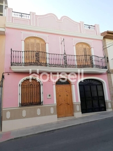 Venta Casa unifamiliar en Andalucía Puente Genil. Buen estado 241 m²