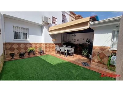 Venta Casa unifamiliar en Avenida Taginaste Jerez de la Frontera. Buen estado con terraza 109 m²