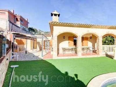 Venta Casa unifamiliar en Avinguda Lloret de Dalt Lloret de Mar. Plaza de aparcamiento