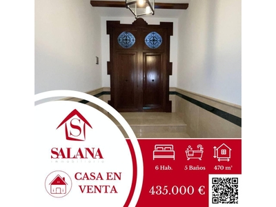 Venta Casa unifamiliar en Calle Cuesta San Juan Cabra. Buen estado con terraza 470 m²