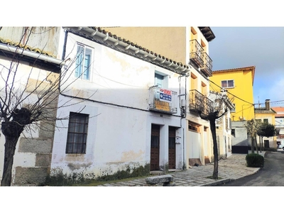 Venta Casa unifamiliar en Calle La Moneda Navalperal de Pinares. A reformar 123 m²