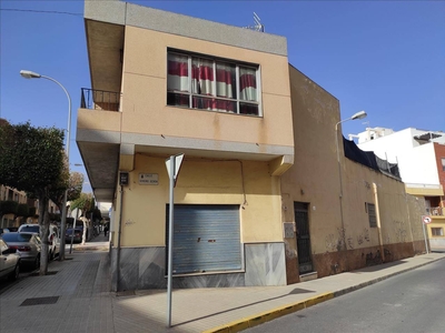 Venta Casa unifamiliar en Calle Manolo Escobar El Ejido. Con terraza 377 m²