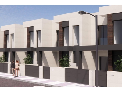 Venta Casa unifamiliar en Calle Poeta Luis Cernuda Almería. Nueva con terraza 140 m²