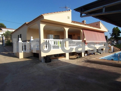 Venta Casa unifamiliar en Calle Prat de La Barca Onda. Buen estado con terraza 150 m²