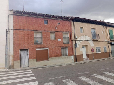 Venta Casa unifamiliar en Calle REAL DEL NORTE 1 Cabezón de Pisuerga. Con balcón 112 m²