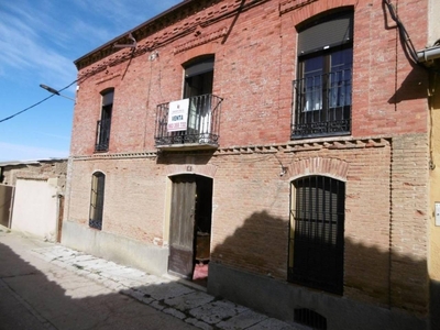 Venta Casa unifamiliar en Calle SAN ROQUE Medina de Rioseco. A reformar 350 m²