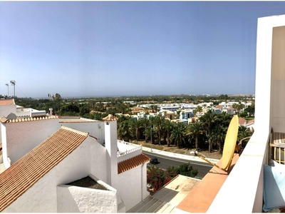 Venta Casa unifamiliar en Calle Tenderitos San Bartolomé de Tirajana. Buen estado con terraza 505 m²