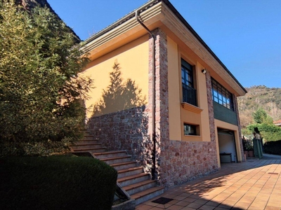 Venta Casa unifamiliar en General 2132 Somiedo. 200 m²