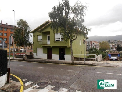 Venta Casa unifamiliar en Guarnizo El Astillero. Buen estado plaza de aparcamiento con balcón calefacción individual 402 m²