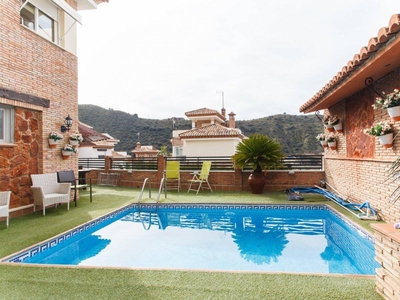 Venta Casa unifamiliar en La Iruela Granada. Con terraza 300 m²