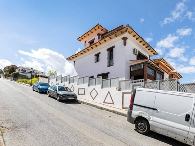 Venta Casa unifamiliar en Las Viñas Monachil. Con terraza 300 m²
