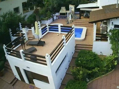 Venta Casa unifamiliar en Marina 5 Torrevieja. Con terraza 169 m²