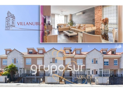 Venta Casa unifamiliar en Plaza Privilegio de la Villa S/N Villanubla. Buen estado con terraza 238 m²