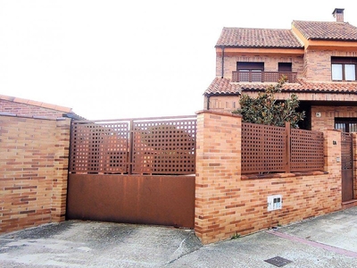 Venta Casa unifamiliar en San Isidro 2a Villanueva de Duero. Con terraza 264 m²