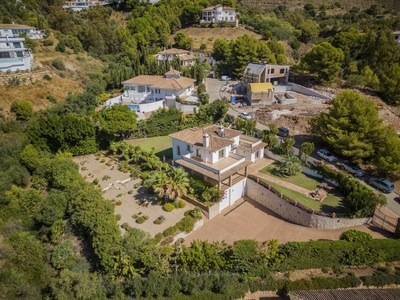 Venta Casa unifamiliar en Urbanización Valtocado 214 Mijas. Buen estado con terraza 431 m²