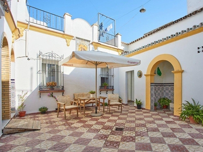 Venta Casa unifamiliar Jerez de la Frontera. Con balcón 362 m²