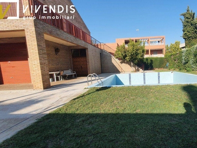 Venta Casa unifamiliar Lleida. Con terraza 355 m²