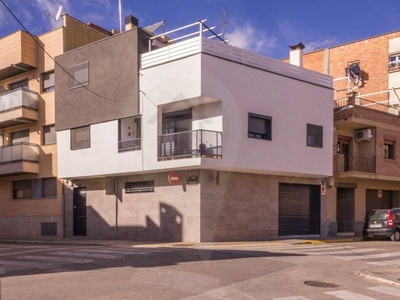 Venta Casa unifamiliar Lleida. Nueva 190 m²