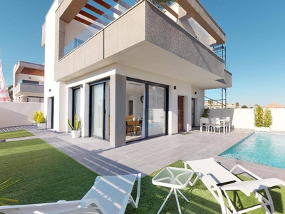 Venta Casa unifamiliar Los Montesinos. Con terraza 113 m²