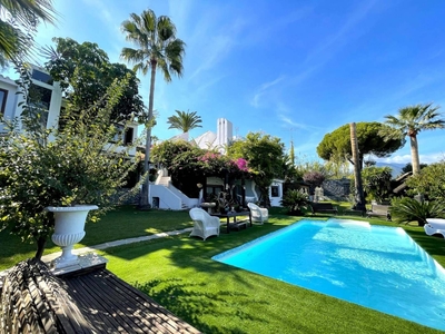 Venta Casa unifamiliar Marbella. Buen estado con terraza 650 m²