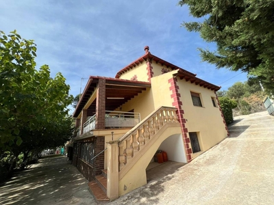 Venta Casa unifamiliar Monforte del Cid. Buen estado con terraza 360 m²