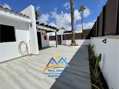 Venta Casa unifamiliar San Bartolomé de Tirajana. Buen estado con terraza 110 m²