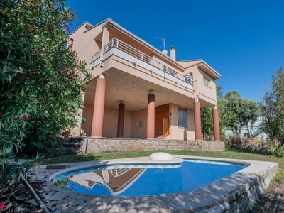 Venta Casa unifamiliar Sant Fruitós de Bages. Con terraza 370 m²