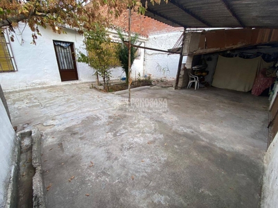 Venta Casa unifamiliar Utebo. Plaza de aparcamiento con terraza calefacción individual 195 m²