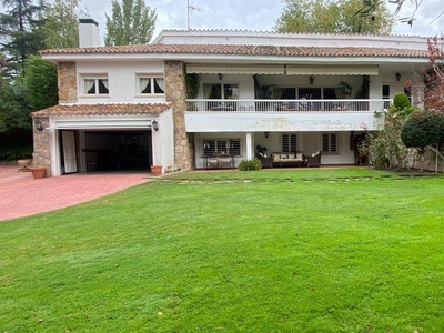 Venta Chalet Boadilla del Monte. 614 m²