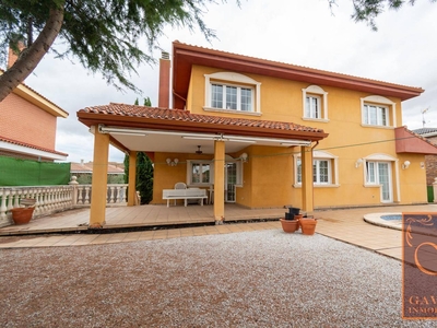 Venta Chalet en Calle Bélgica Valdetorres de Jarama. 378 m²