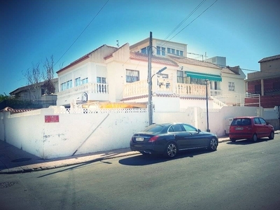 Venta Chalet en Calle Vía Axial 35 Mazarrón. Muy buen estado con terraza 160 m²