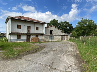 Venta Chalet en Solorzano - B la Llana 93 Solórzano. 280 m²