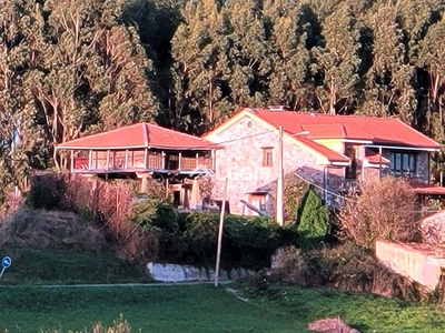 Venta Chalet en Vallin de Villa Corvera de Asturias. Muy buen estado con terraza 300 m²