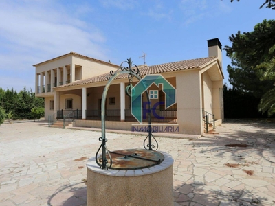 Venta Chalet Lorca. Plaza de aparcamiento calefacción central 1290 m²