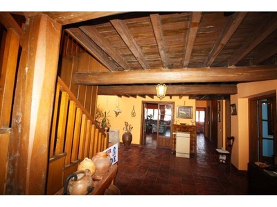 Venta Chalet Monterrubio de Armuña. 363 m²