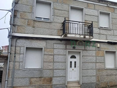 Venta Chalet Ourense. Con terraza 210 m²