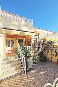 Venta de dúplex en San Miguel de Salinas de 2 habitaciones con terraza y piscina