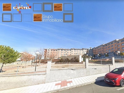 Venta de piso en calle Campo Azálvaro de 2 habitaciones con terraza y piscina