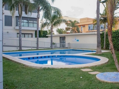 Venta de piso en Ondara de 3 habitaciones con piscina y jardín